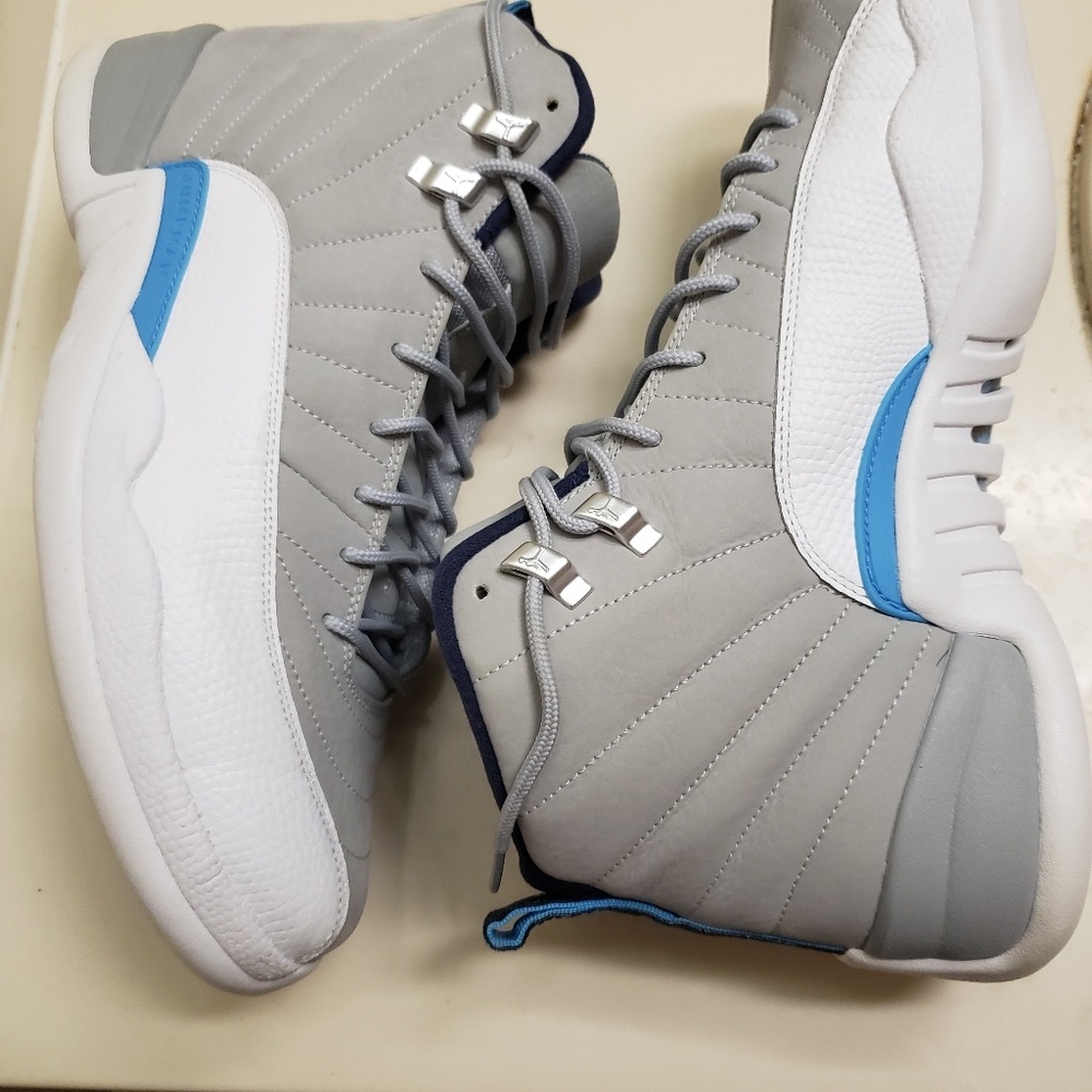 Jordan 12 grey/university blue